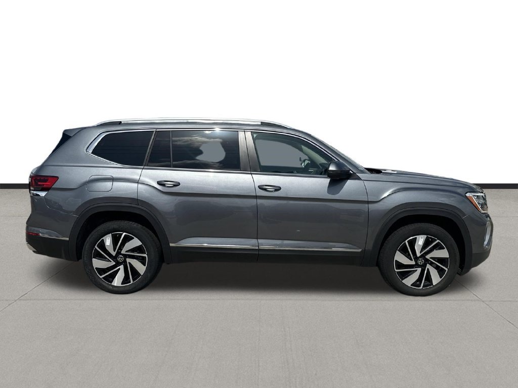 Used 2024 Volkswagen Atlas SEL AWD/4WD image 4