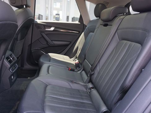 Used 2020 Audi Q5 2.0T Premium AWD/4WD image 19