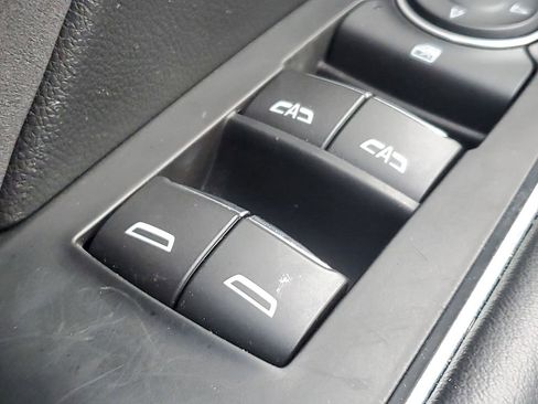 Used 2025 Buick Envision Sport Touring image 33