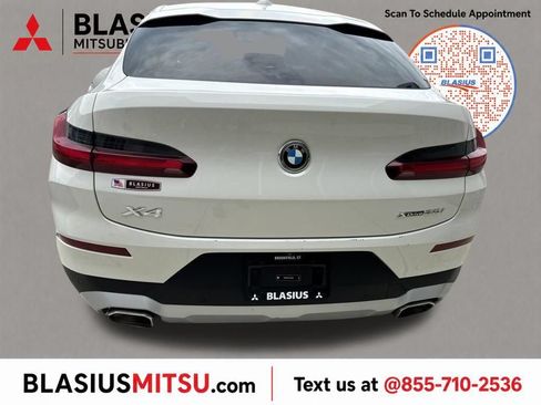Used 2025 BMW X4 xDrive30i AWD/4WD image 8