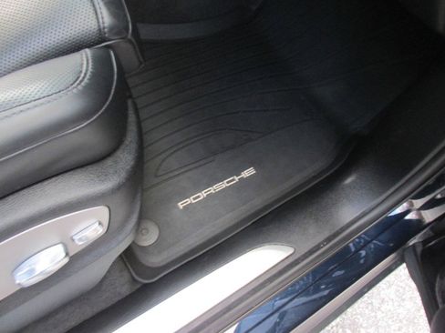 Used 2020 Porsche Macan S image 81