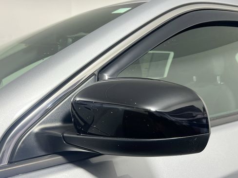 Used 2023 Jeep Compass Sport image 12