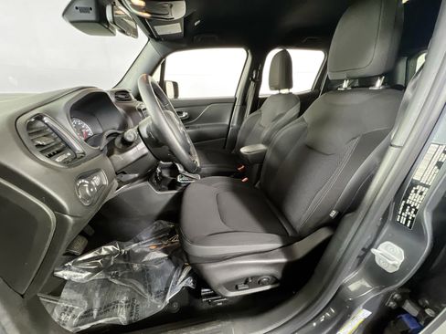 Used 2022 Jeep Renegade Altitude w/ Convenience Group image 20