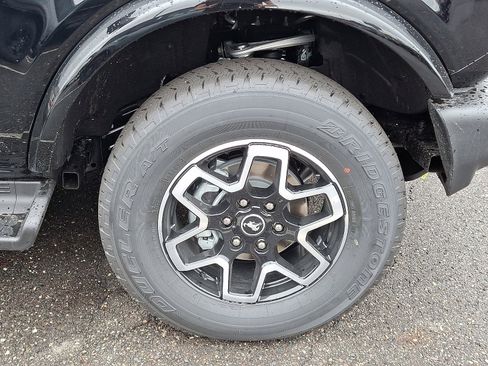 New 2025 Ford Bronco Outer Banks image 3