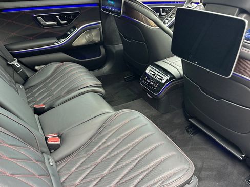 Used 2024 Mercedes-Benz S 63 AMG S image 31