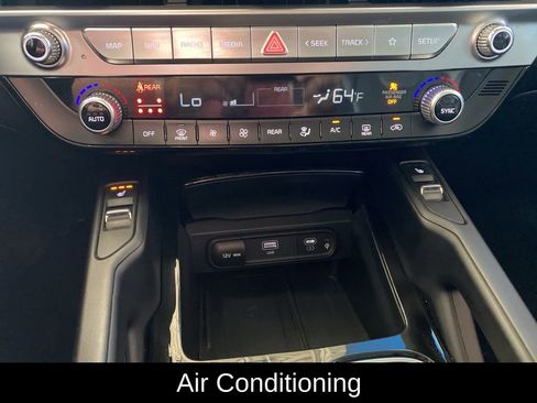 Used 2025 Kia Telluride S AWD/4WD image 8