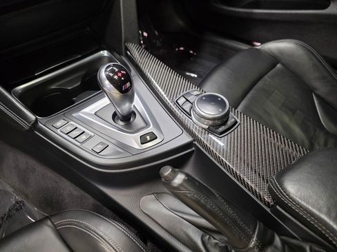 Used 2015 BMW M4 Coupe image 22