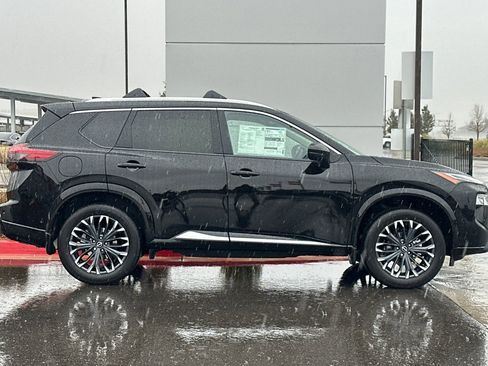 New 2026 Nissan Rogue Platinum w/ Platinum Premium Package AWD/4WD image 3