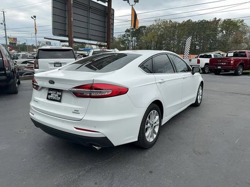 Used 2020 Ford Fusion SE image 5