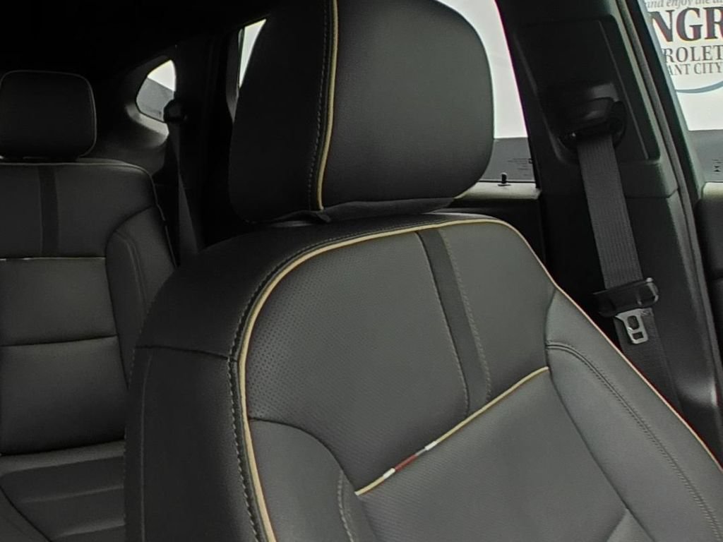 Certified 2024 Chevrolet Blazer Premier w/ Driver Confidence II Package FWD image 11