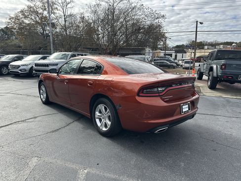Used 2021 Dodge Charger SXT w/ Leather Interior Group image 7