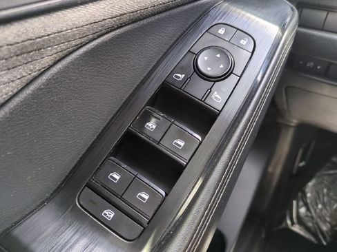 Used 2021 Nissan Rogue SV FWD image 26