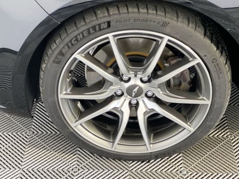 Used 2022 Genesis G70 3.3T RWD image 11