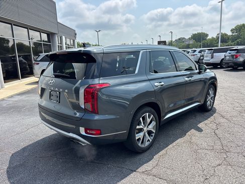 Used 2021 Hyundai Palisade Limited FWD image 7