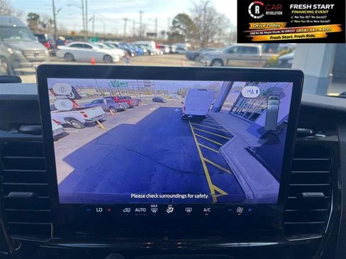 Used 2023 Ford Transit 350 XLT image 16