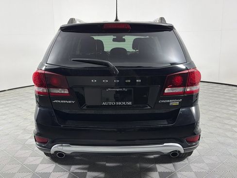Used 2019 Dodge Journey Crossroad FWD image 6