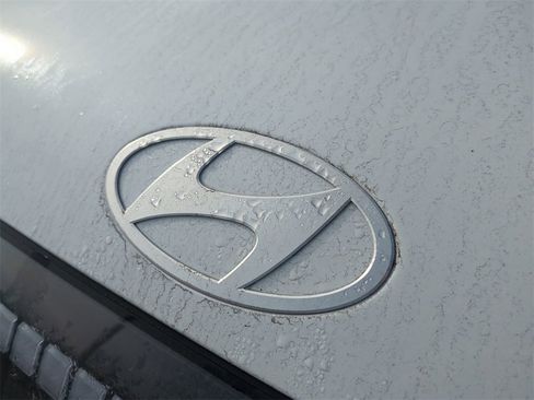 New 2026 Hyundai Ioniq 9 SEL image 13