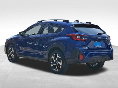 Used 2024 Subaru Crosstrek 2.0i Premium image 4