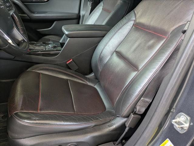Used 2019 Chevrolet Blazer RS w/ Sun and Wheels Package AWD/4WD image 13