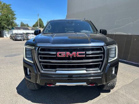 Used 2023 GMC Yukon AT4 w/ AT4 Premium Package AWD/4WD image 10