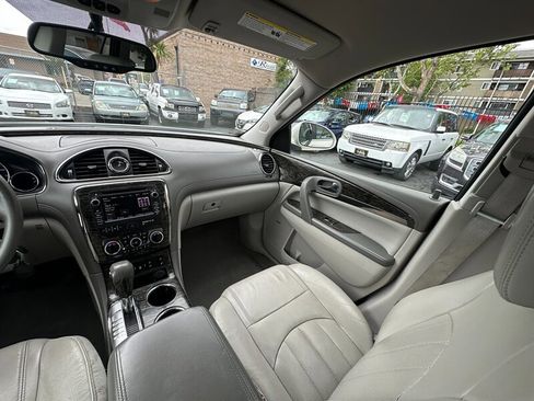 Used 2014 Buick Enclave Leather FWD image 16