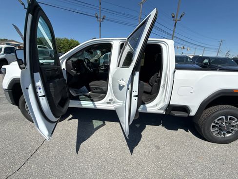 New 2026 GMC Sierra 2500 SLE w/ SLE Value Package; AWD/4WD image 26