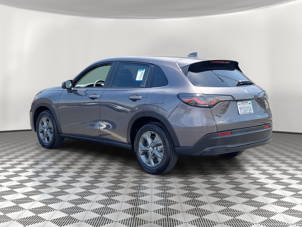 Used 2027 Honda HR-V LX image 4