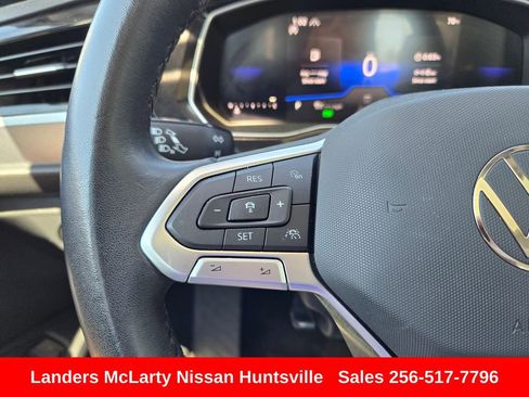 Used 2024 Volkswagen Jetta SE w/ Panoramic Sunroof Package FWD image 21