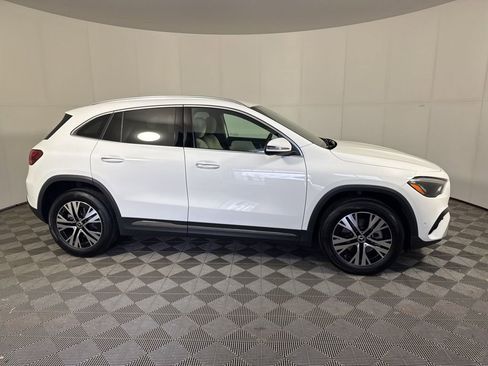 Certified 2025 Mercedes-Benz GLA 250 4MATIC image 6