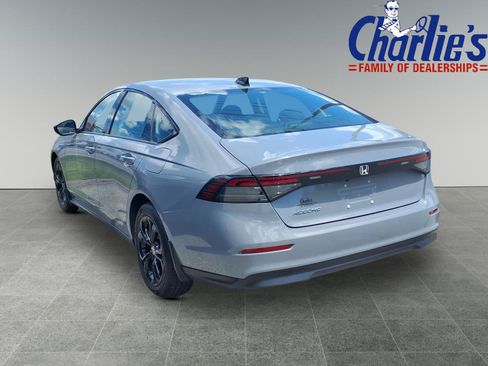 Used 2025 Honda Accord SE image 5