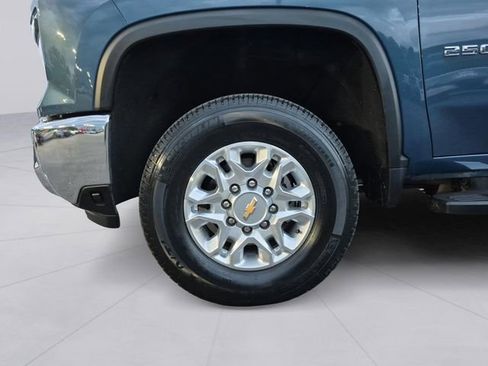 Certified 2025 Chevrolet Silverado 2500 LT w/ All Star Edition AWD/4WD image 9