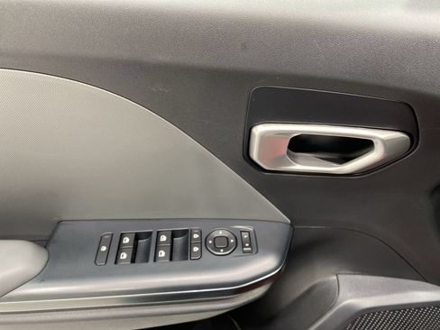 Used 2025 Kia K4 FWD image 13
