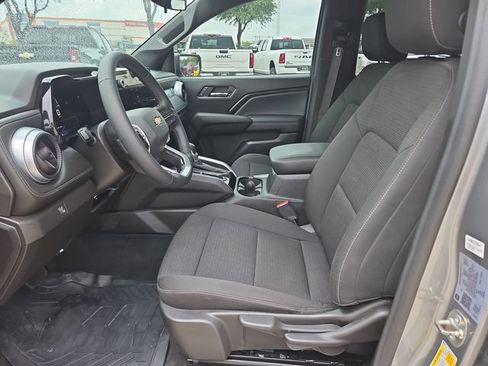 Used 2024 Chevrolet Colorado LT w/ LT Convenience Package RWD image 18