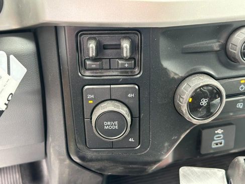 Used 2023 Ford F550 4x4 SuperCab Super Duty image 12