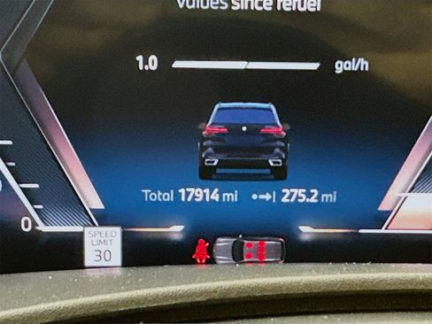 Used 2025 BMW X5 sDrive40i w/ M Sport Package image 13