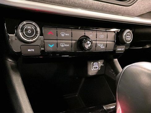 Used 2022 Jeep Compass Latitude image 26