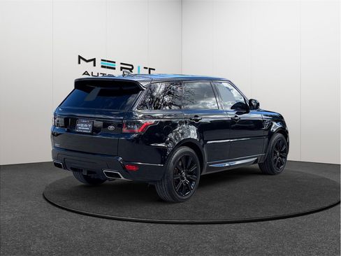 Used 2018 Land Rover Range Rover Sport HSE Dynamic image 9