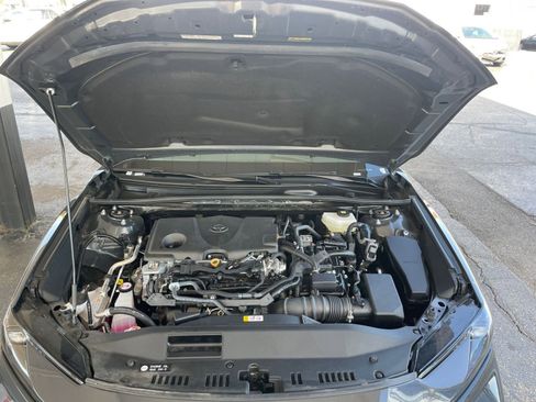Used 2025 Toyota Camry LE image 31