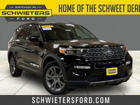 Certified 2023 Ford Explorer XLT w/ Equipment Group 202A AWD/4WD image 1