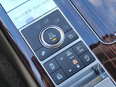 Used 2016 Land Rover Range Rover Supercharged image 31