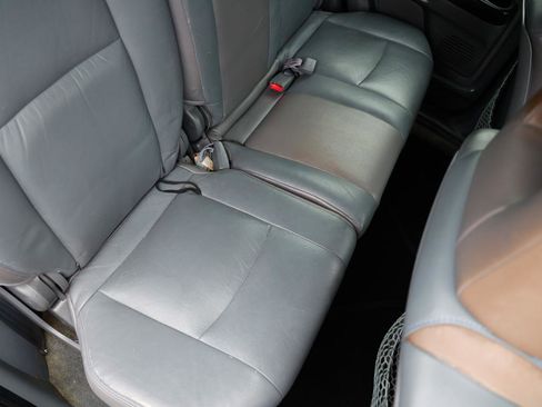 Used 2005 Honda Pilot LX image 12