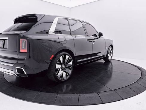 Used 2025 Rolls-Royce Cullinan AWD/4WD image 20