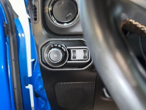 Used 2022 Jeep Wrangler Unlimited Sahara image 22