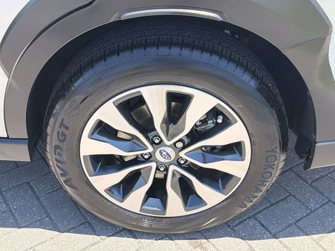 Certified 2024 Subaru Outback Limited AWD/4WD image 32