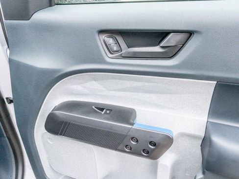 New 2025 Ford Maverick XLT image 23