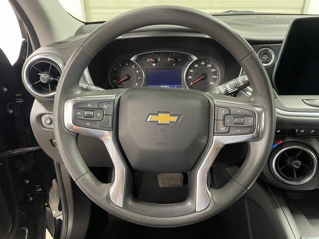 Used 2024 Chevrolet Blazer LT w/ Convenience Package AWD/4WD image 14