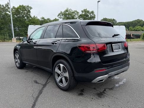 Used 2022 Mercedes-Benz GLC 300 4MATIC image 5