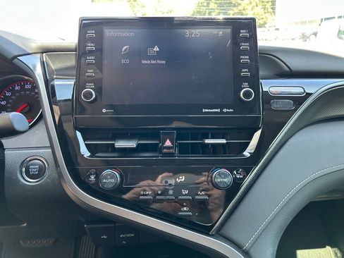 Used 2021 Toyota Camry XSE FWD image 18