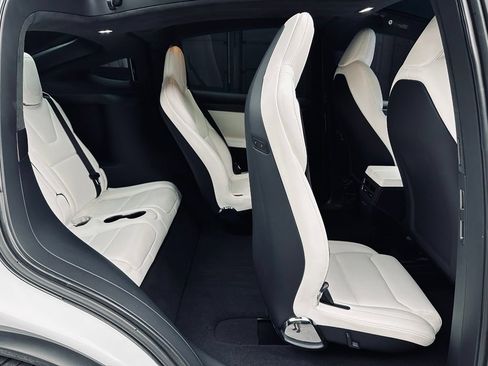 Used 2020 Tesla Model X Performance AWD/4WD image 21