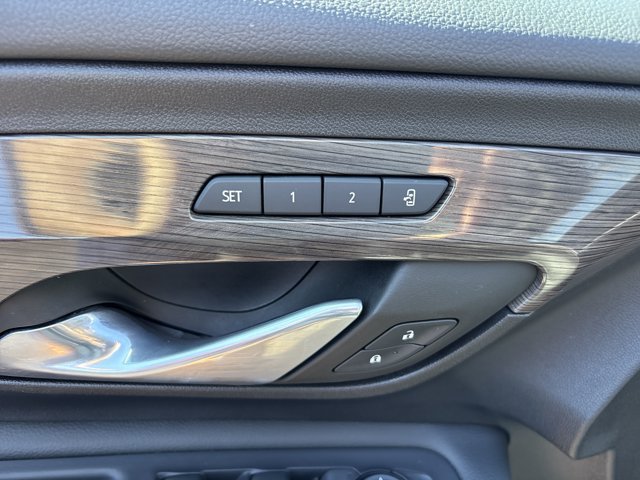 Used 2024 GMC Terrain Denali w/ Denali Premium Package AWD/4WD image 24
